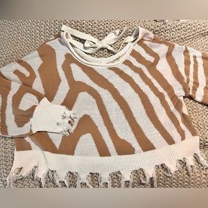 Cropped top knit sweater… cream & tan brown